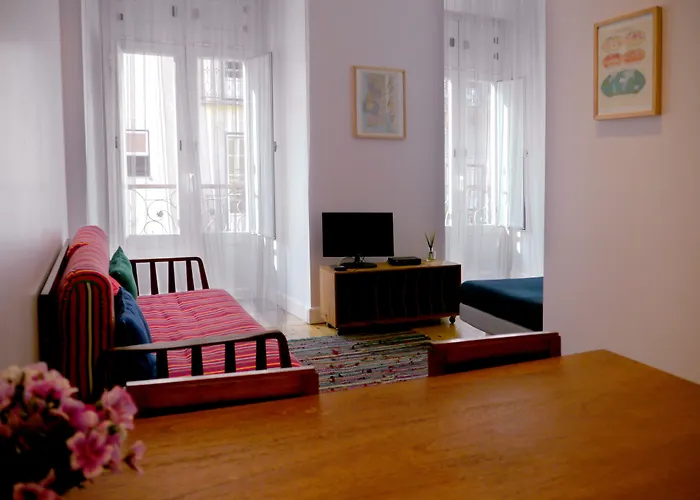 Cacilhas Guest 3* Almada