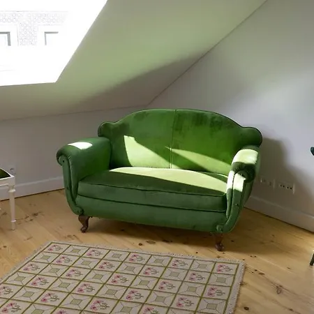 Cacilhas Guest Almada