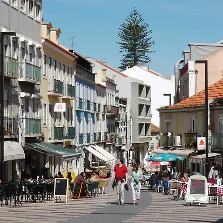 Cacilhas Guest Almada