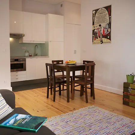 Cacilhas Guest Affittacamere 3*