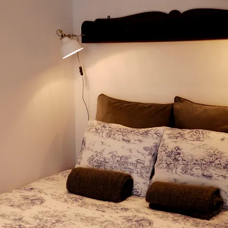 Cacilhas Guest 3* Алмада