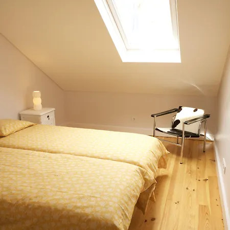 Cacilhas Guest 3*