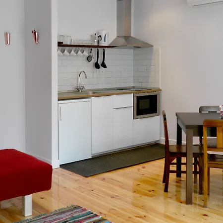 Cacilhas Guest Affittacamere 3*