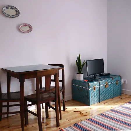 Гостевой дом Cacilhas Guest Алмада