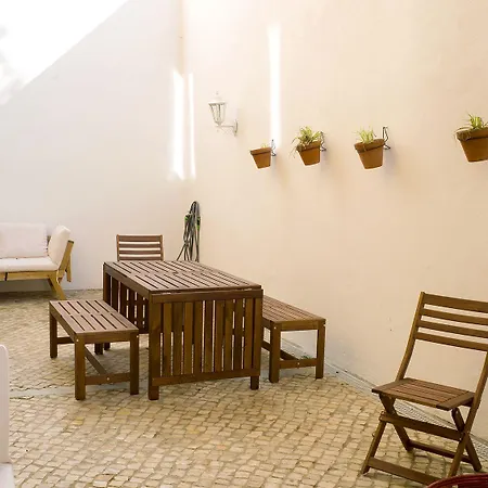 Cacilhas Guest Affittacamere Almada