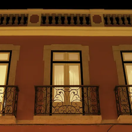 Cacilhas Guest 3* Almada