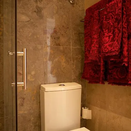 Cacilhas Guest 2* Almada