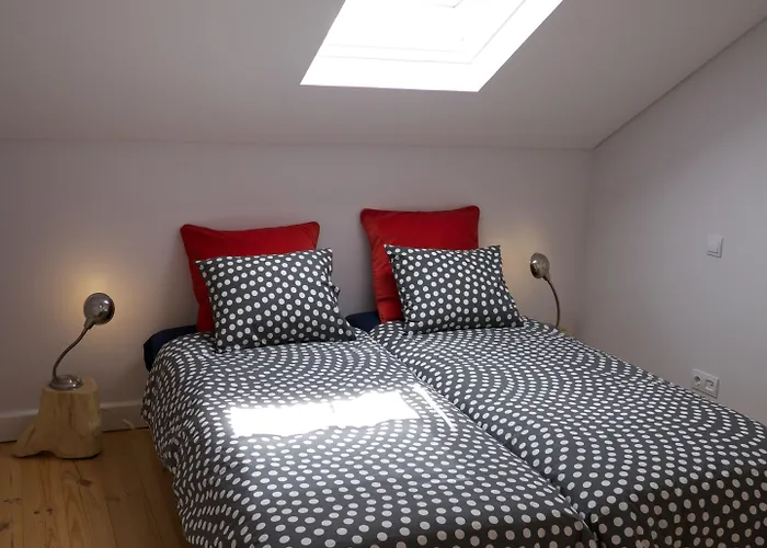 Cacilhas Guest Almada