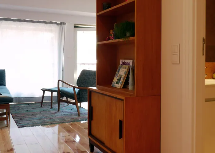 Cacilhas Guest Pensión 3*