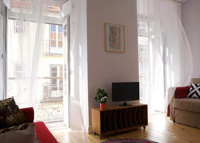 Cacilhas Guest Pensión Almada